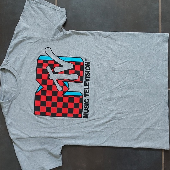 NWOT MTV t-shirt - Picture 2 of 5